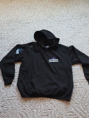 Dream Clothing Hoodie Size Large